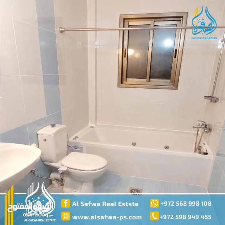 شقه مميزة بمساحه واسعه جدا للايجار الارسال قرب المقاطعه