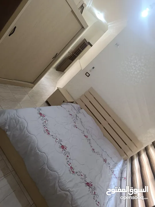 شقة مفروشة للايجار الجبيهة شهري او سنوي قرب جامعة الأميرة سمية  الجامعة الاردنية التعليم العالي