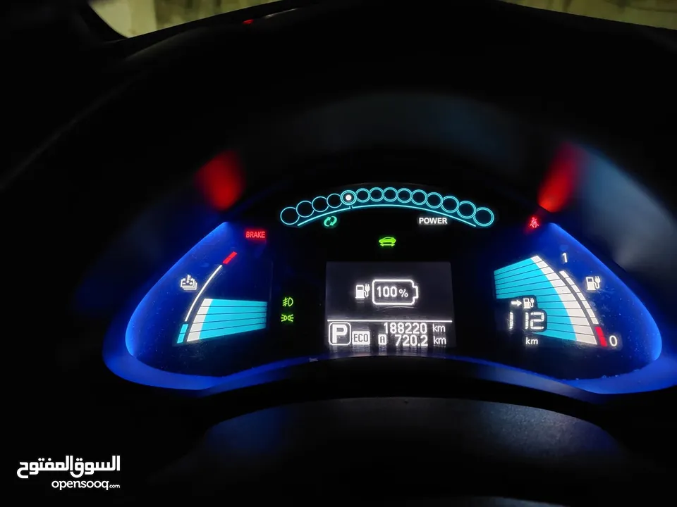 نيسان ليف SL Premium 2015 بحاله ممتازه