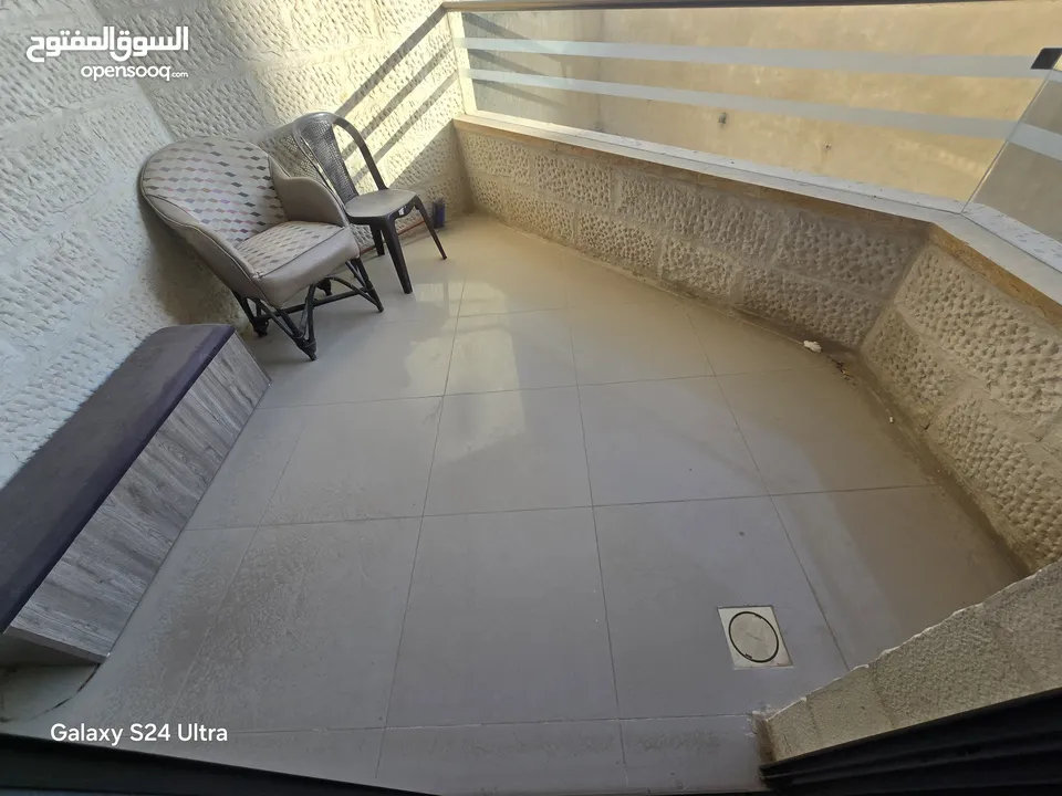 دير غبار ـ شقه فارغه للايجار ـ 120 متر  مناسبه جدا لعرسان ـ 4600 دينار