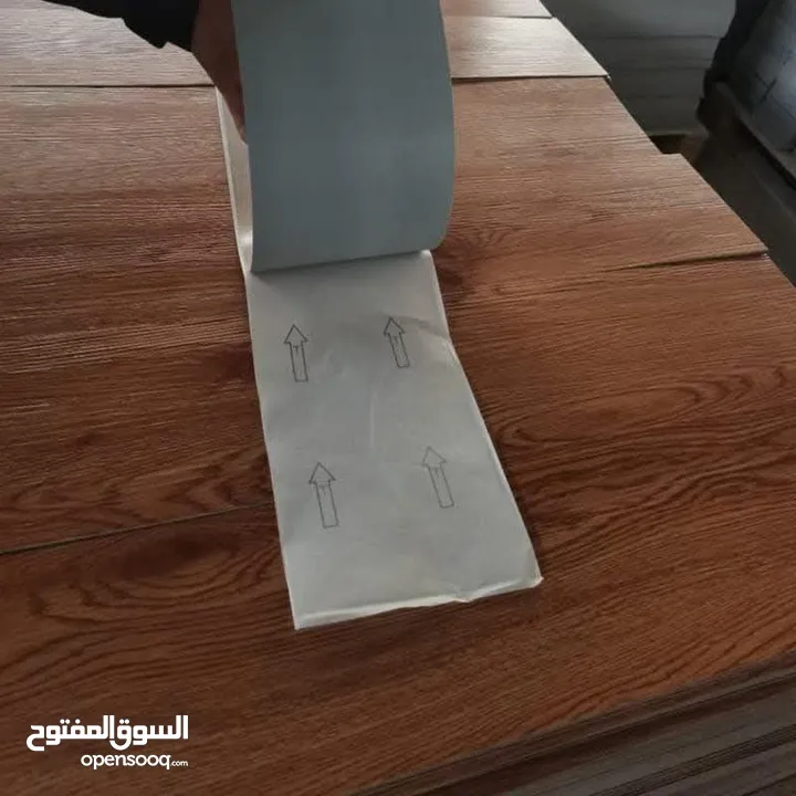 أرضيات باركيه (PVC) تلزيق – سهلة وسريعة التركيب! بدون تعب