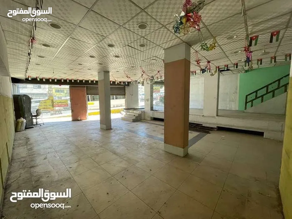 مجمع تجاري للبيع او الايجار