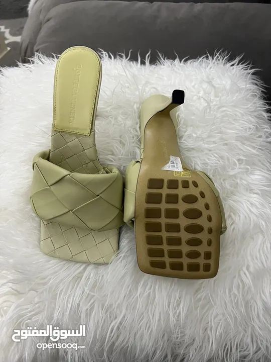 نعال نسائي ماركة بوتيگا جديد مقاس 36