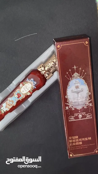 the Flower Knows Strawberry Rococo Cloud  الاصلي Lip Cream