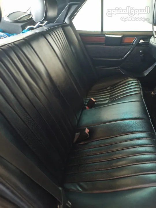 مرسيدس بطة W124