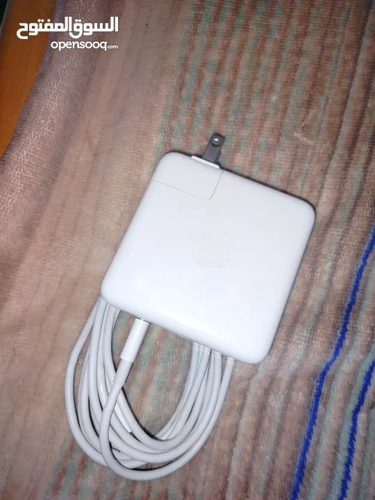 للبيع – MacBook Pro 2020 (13 إنش)  حالة ممتازة زي الجديد بالظبط (مفيهوش خدوش).  كسر زيرو