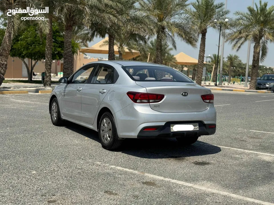 Kia Rio 2018 (Silver)