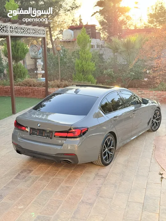 BMW 2023 530i وارد الشركه