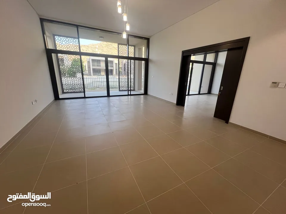 New Zaha 4+1 Bedrooms Villa for Rent, Muscat Bay  فيلا 4+1 غرف للايجار، خليج مسقط