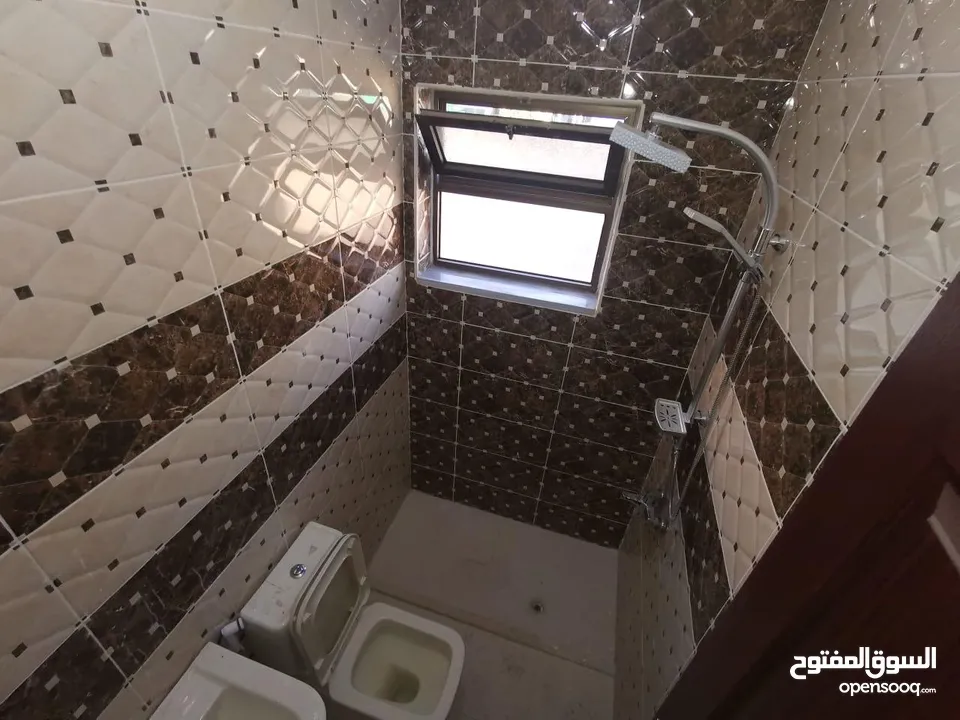 شقة فارغه سوبر ديلوكس بالقرب من شارع الجامعه والدوريات