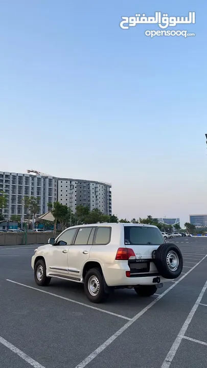 لاند كروزر Gx-r