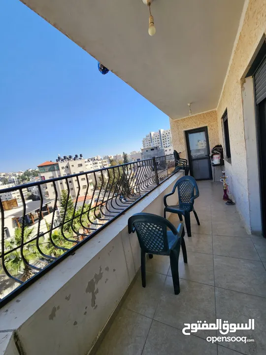 شقة للبيع في بيتونيا خلف نادي ملعب بيتونيا