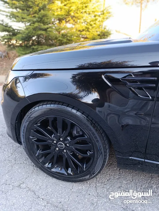 Range Rover sport HSE plug in black edition 2020