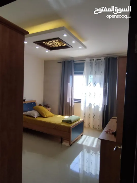 ثلاث غرف نوم مفروش للايجار