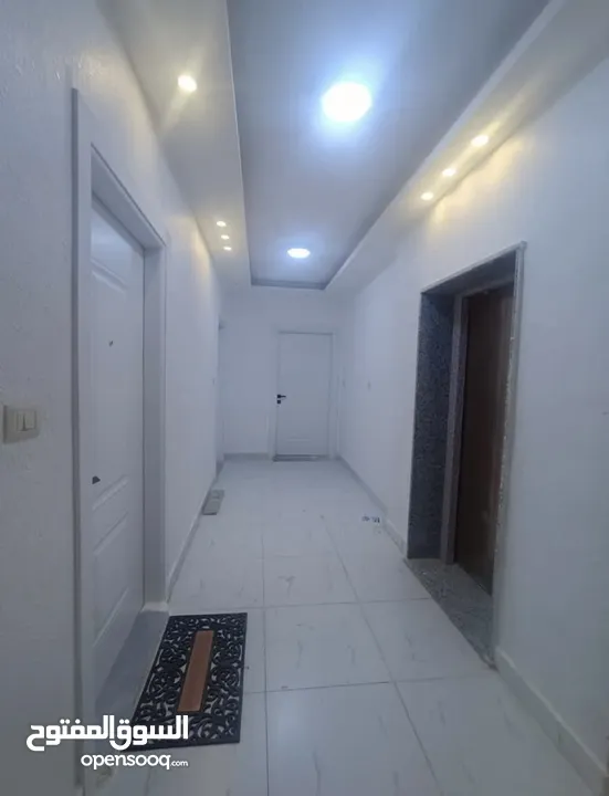 شقة استثمارية جديدة بسعر مغري جدا اربد