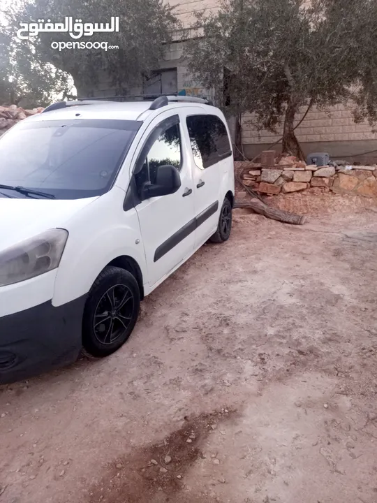 بيجو بارتنر 2010