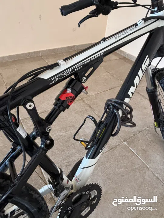 بسكليت jamis للبيع بمواصفات مميزة وسعر مميز