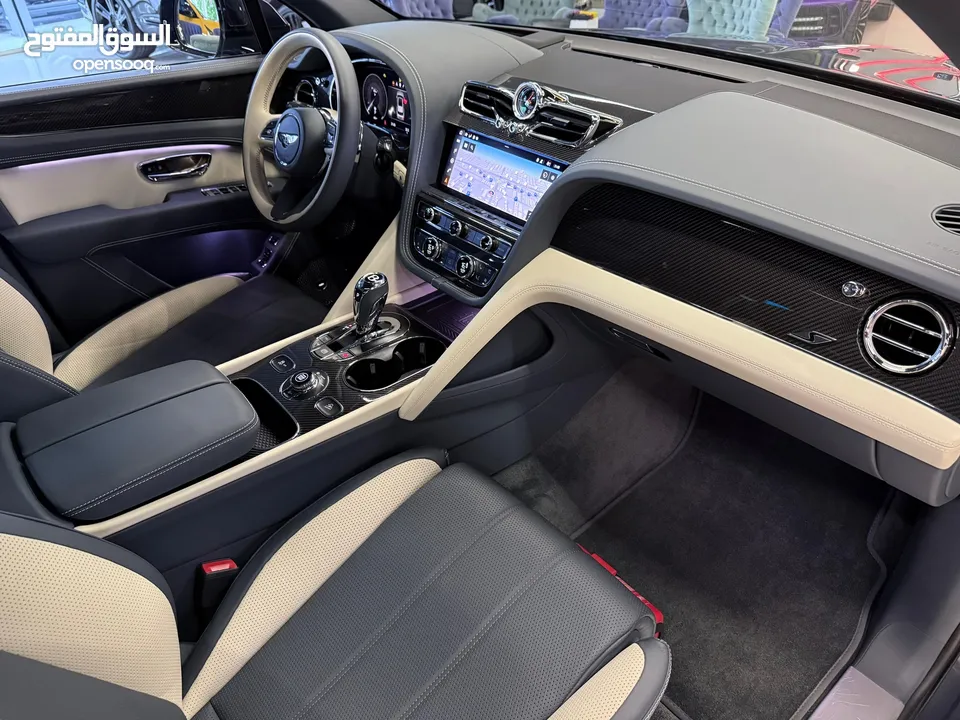 2022 BENTLEY BENTAYGA S V8 /GCC/ DEALER WARRANTY AND SERVICES Details