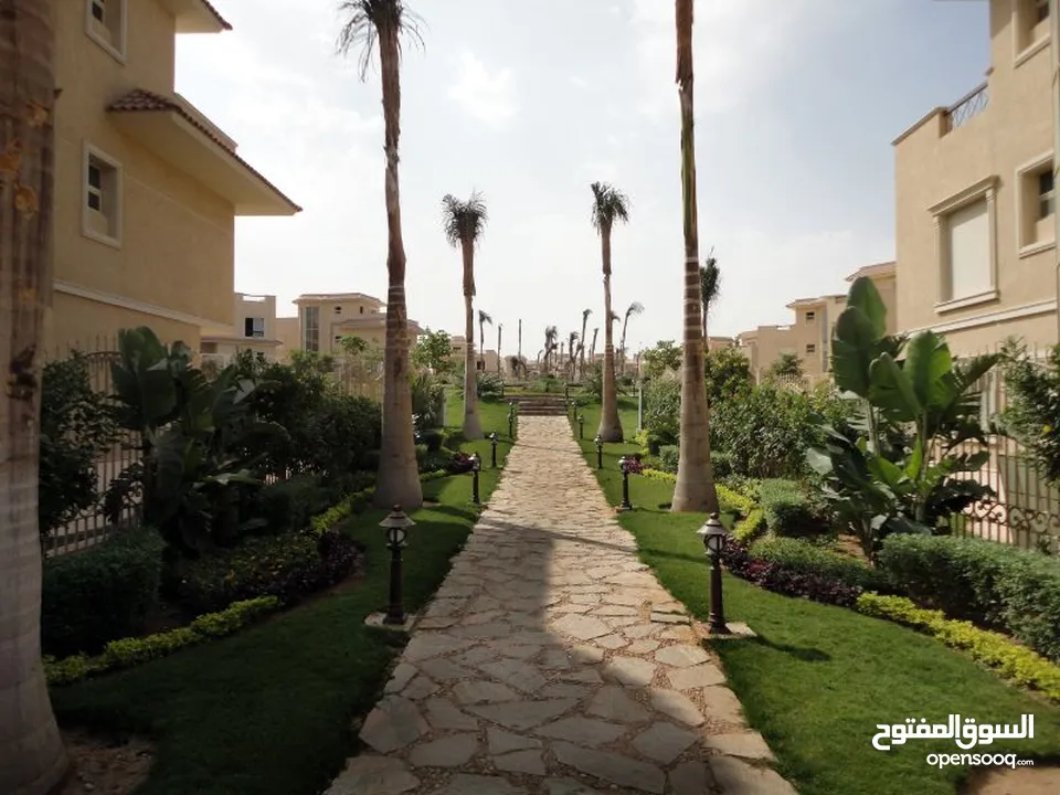 فيلا للبيع في اعمار الشيخ زايد كايرو جيت Villa for Sale in Emaar Sheikh Zayed Cairo Gate