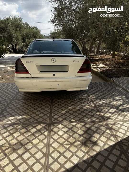 مرسيدس c220