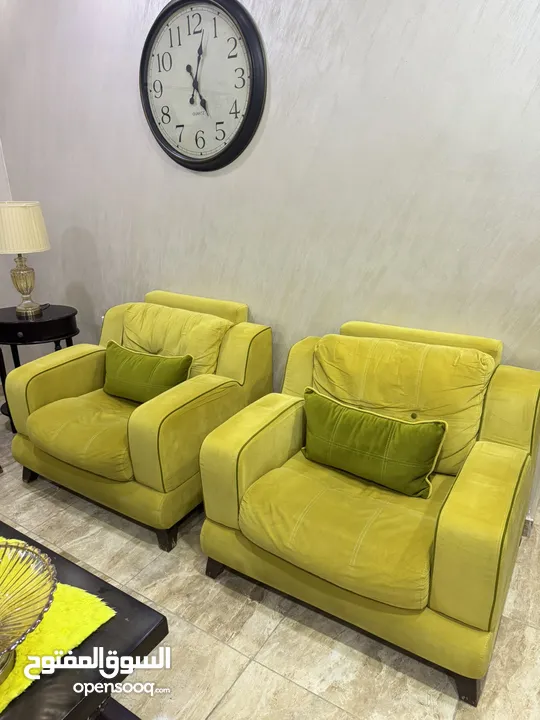 طقم كنب بدون الطاولة للبيع