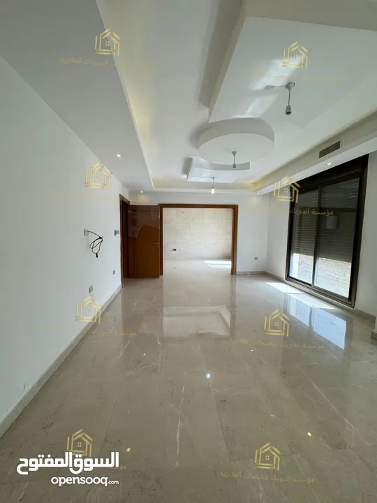 شقة فاخرة - لم تسكن - دير غبار - 3نوم 1ماستر - 220م - بإطلالــــه مميزة - قرب الخدمات العامة