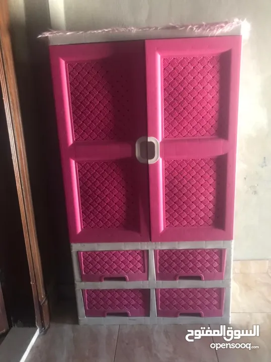 خزانه احذيه