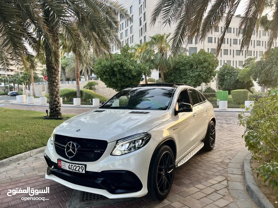 Mercedes Benz GLE 63S AMG Coupe 2017 GCC خليجي فل مواصفات بحالة الوكالة Full Service History