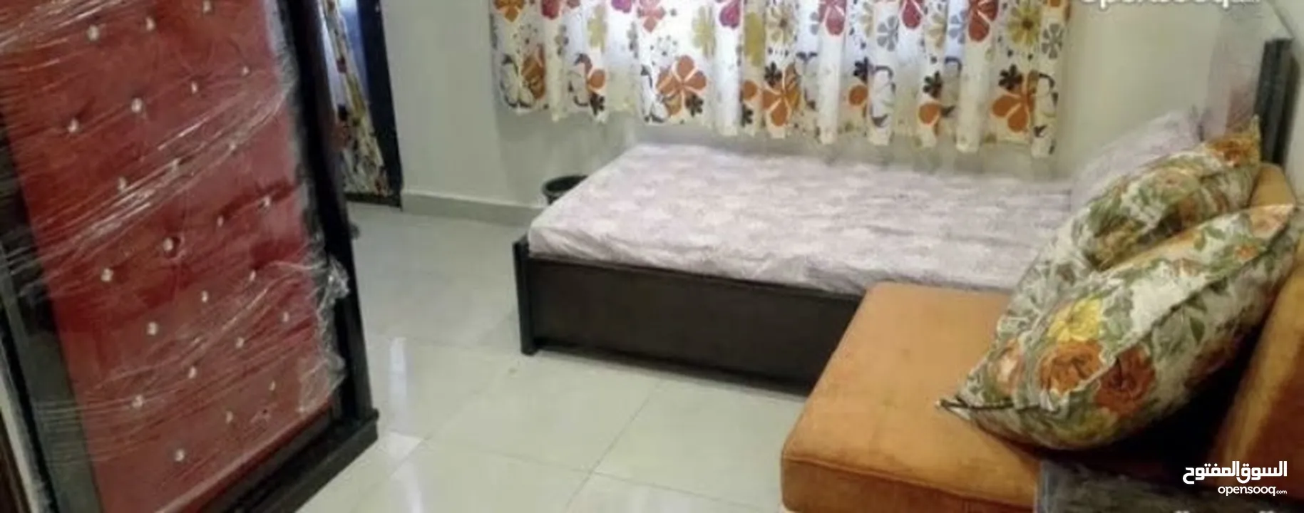 أستديوهات مفروشه بالكامل ديلوكس غرفه وصاله وغرفه ومطبخ وحمام طابق ارضي قرب محكمة شمال عمان