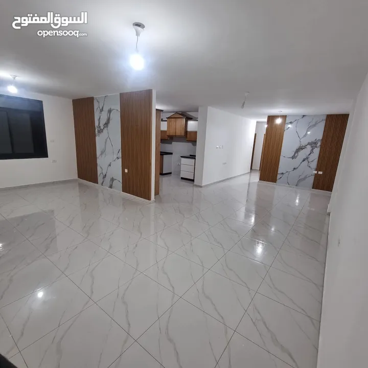 شقة 150 متر للبيع تشطيب سوبر مقابل ديوان الموظفين