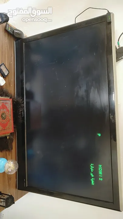 شاشه للبيع شغالة مافي اشي