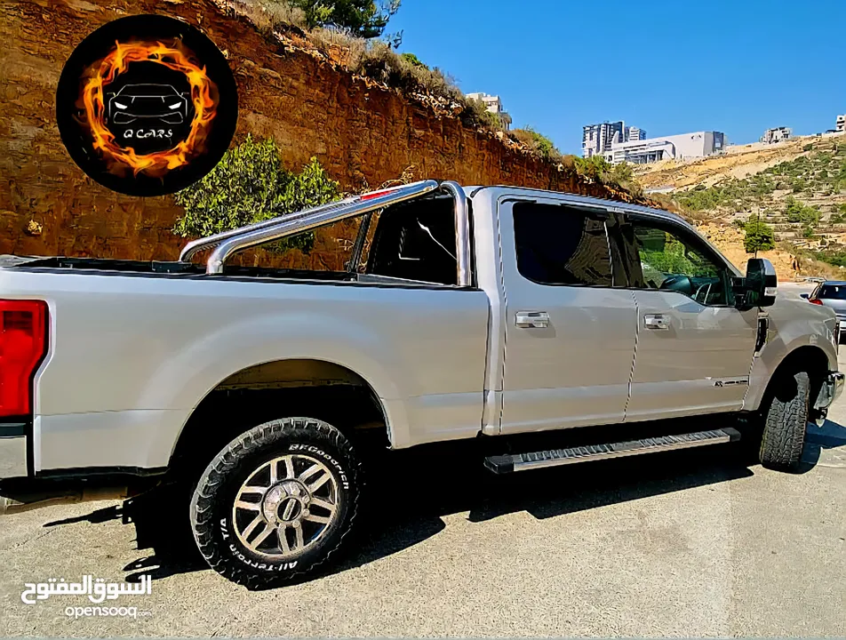 فوردf350 لاريت