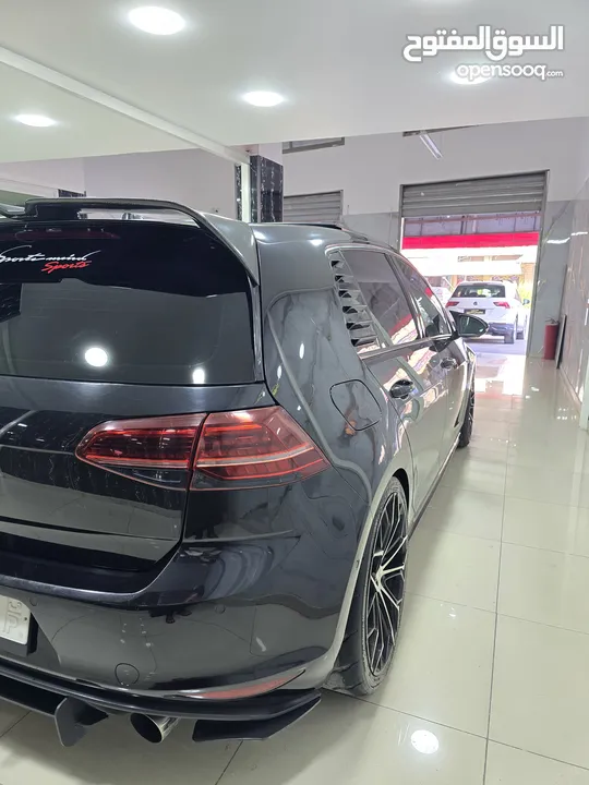 Golf gti  وارد الماني مش خليجي  ترخيص 2016 فل الفل
