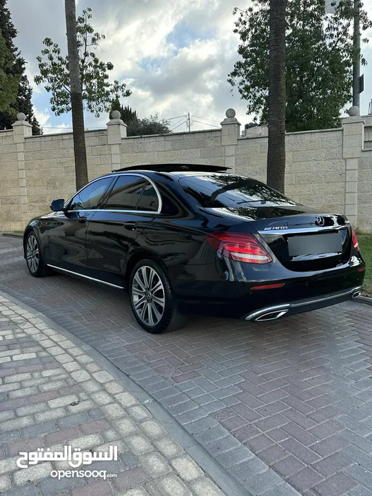 Mercedes E220D  بانوراما  موديل 2017 برخصة  دهان شركة  فل اضافات  امكانية البدل وارد  كرتونه سيارة
