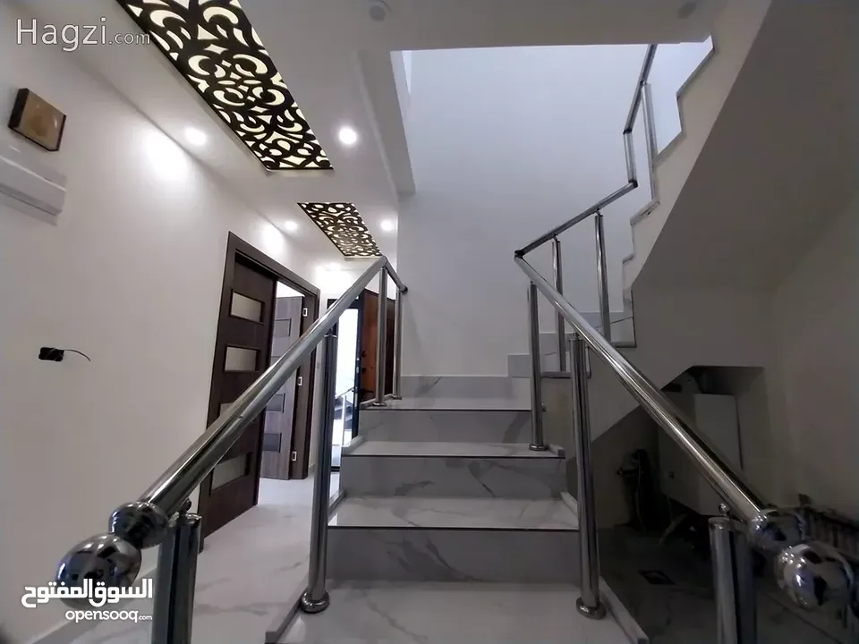 شقة طابق ثالث مع روف بمساحة 235 متر داخلي و روف بمساحة 110 متر للبيع ف... ( Property ID : 30769 )