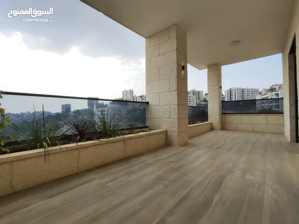 شقة فخمة للبيع في الطيرة – امتداد شارع المطل