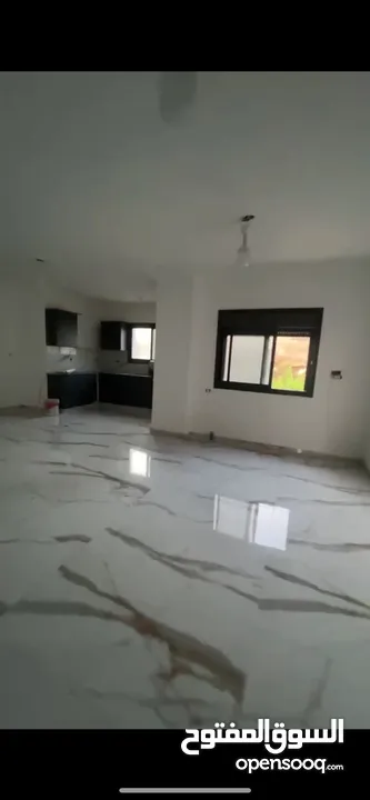 شقة مشطبة مع حديقة للبيع في مدينة سلفيت