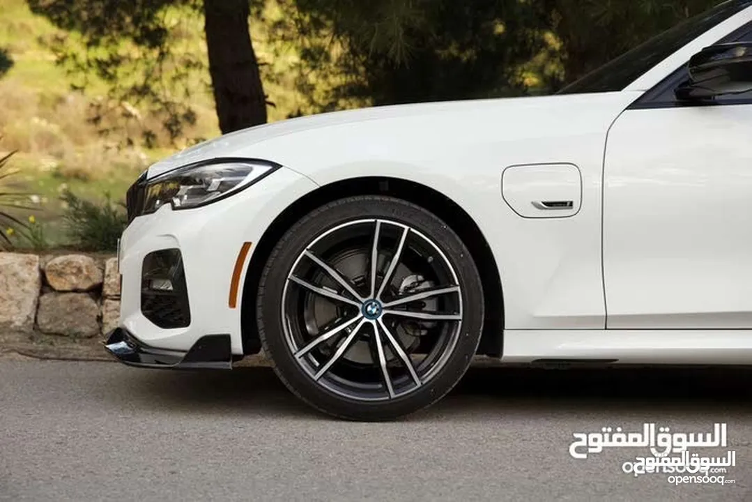 BMW 330e XDrive 2022 M kit للبيع كاش او اقساط