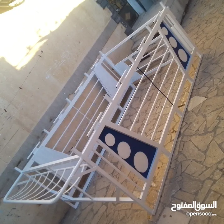 صناديق كيا بنقو 3 أو هونداي بورتر كبينه وربع ودبل كابين للبيع