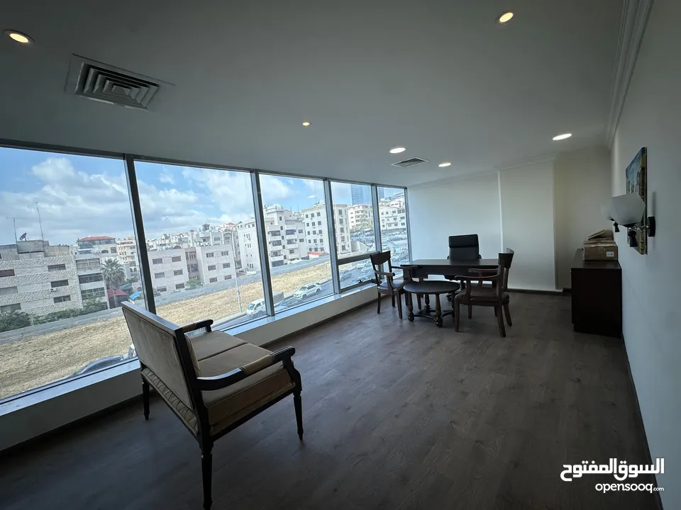 مكتب بمساحة 235 متر مربع للبيع في الصويفيه ( Property 42798 )-174998407