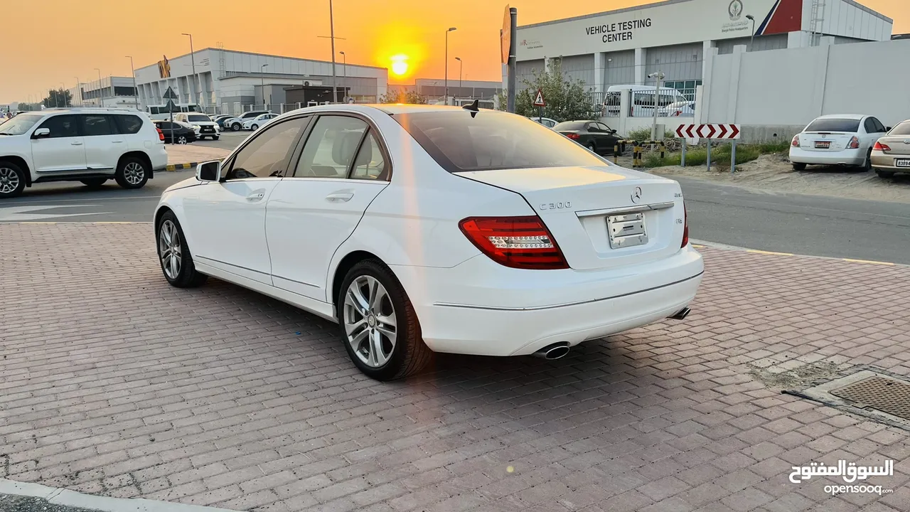 MERCEDES C300 2013 FULL OPTION