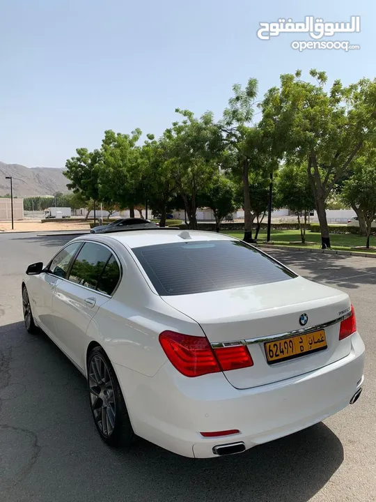 BMW 750Li خليجي صبغة الوكاله بدون حوادث