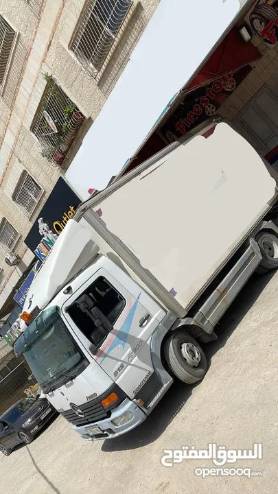 شاحنة مرسيديس اتيكو 812 تجاري للبيع