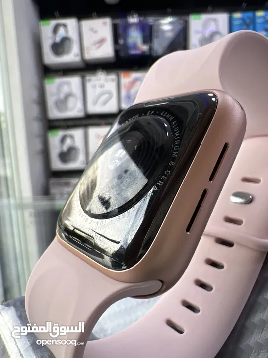 Used Apple Watch Series SE (40mm)  ساعة ايفون مستعملة SE قياس 40 مم  مستعملة بحالة ممتازة /// /// //