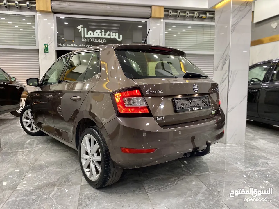 سكودا فابيا اوتوماتيك باللون البني المميز  2020 ترخيص 2019