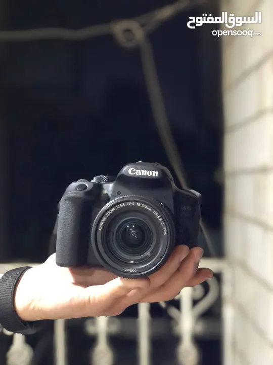 كاميرا Canon D850 بحالة ممتازة + عدسة  سعر قابل للتفاوض