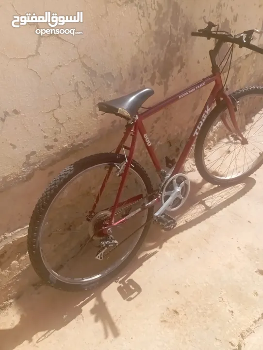 بسكليت. TREK