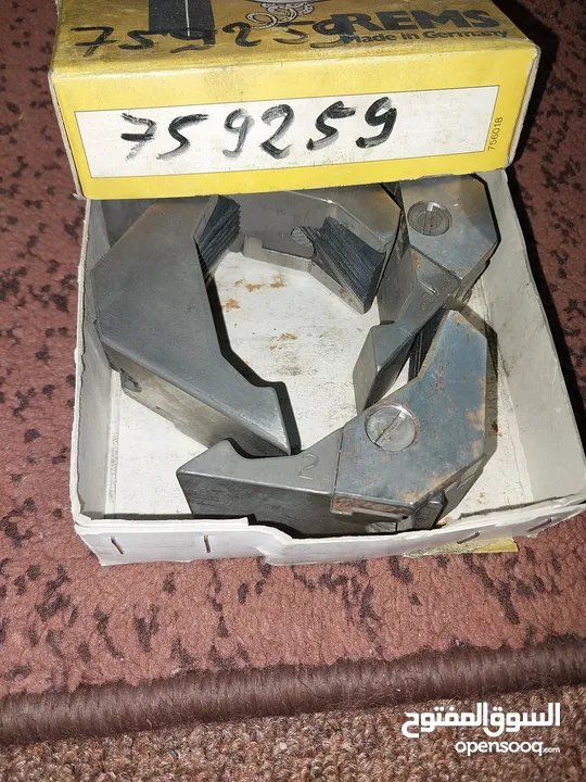 مكينة تسنين براغي ومواسير