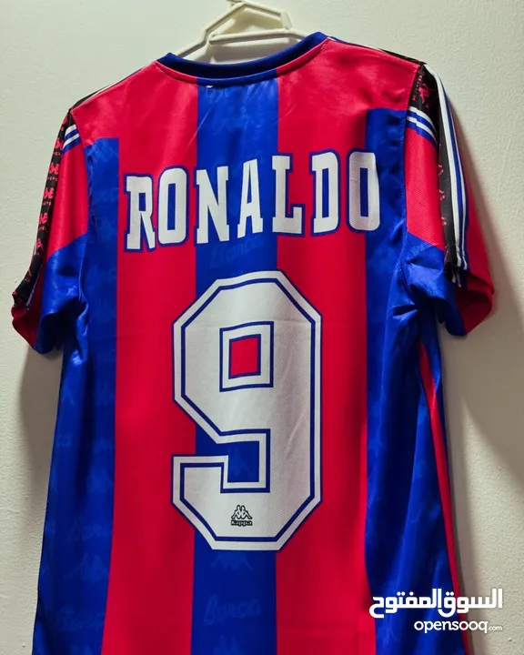 RETRO BARCELONA RONALDO NAZARIO R9 JERSEY