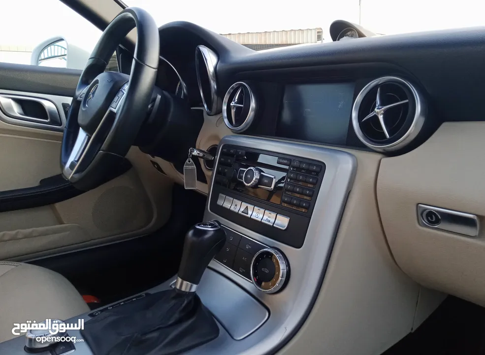 Mercedes-Benz SLK 200 V4 1.8L Model 2015